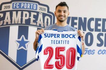 Agente de Tecatito Corona se encuentra en Milán