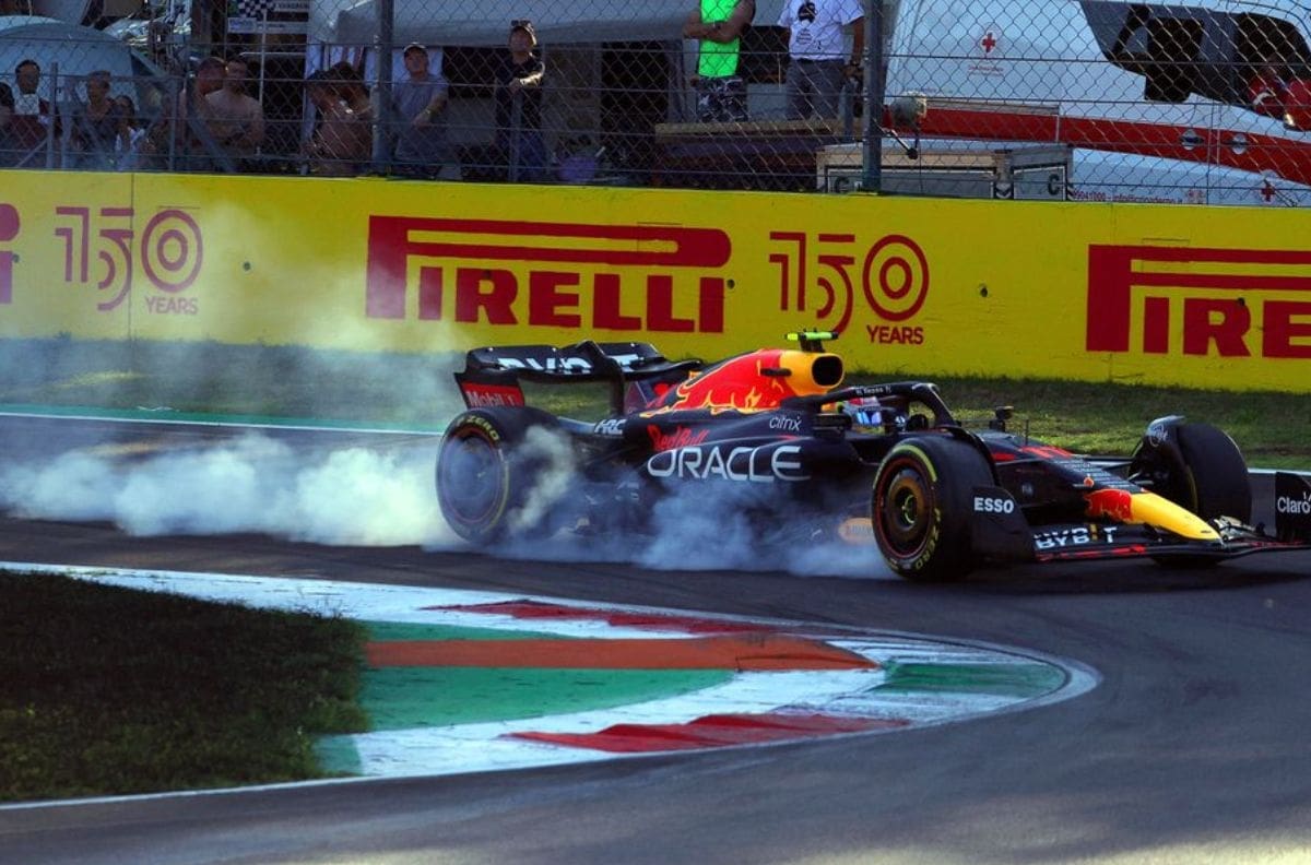 Checo Pérez terminó molesto el Gran Premio de Italia: "Todos se nos complicó, fue un desastre"