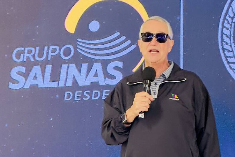 Así reaccionó Ricardo Salinas Pliego al embargo que sufrió un Elektra de Cancún.