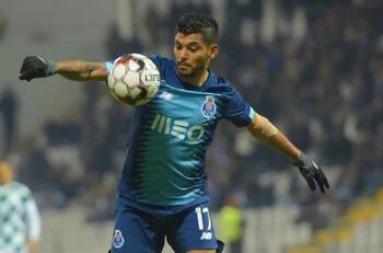 Se estancan las negociaciones por el Tecatito Corona entre Porto y Sevilla