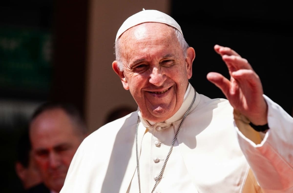 Papa Francisco se recupera, sus pruebas microbiólogas son negativas