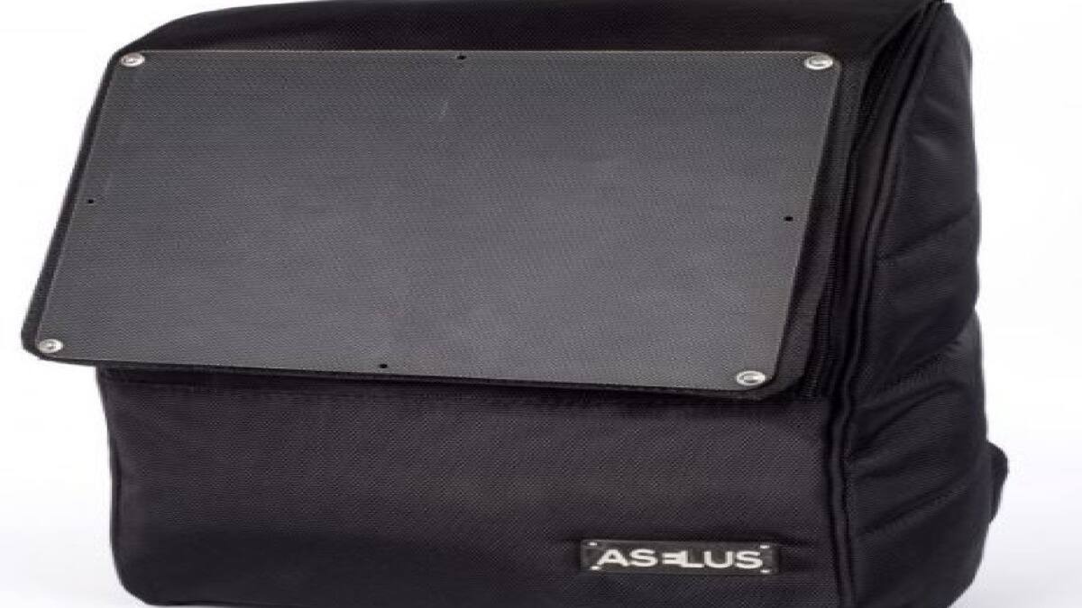 Jóvenes crean mochila solar hecha de nopal, sirve para cargar tu celular y dar luz e internet