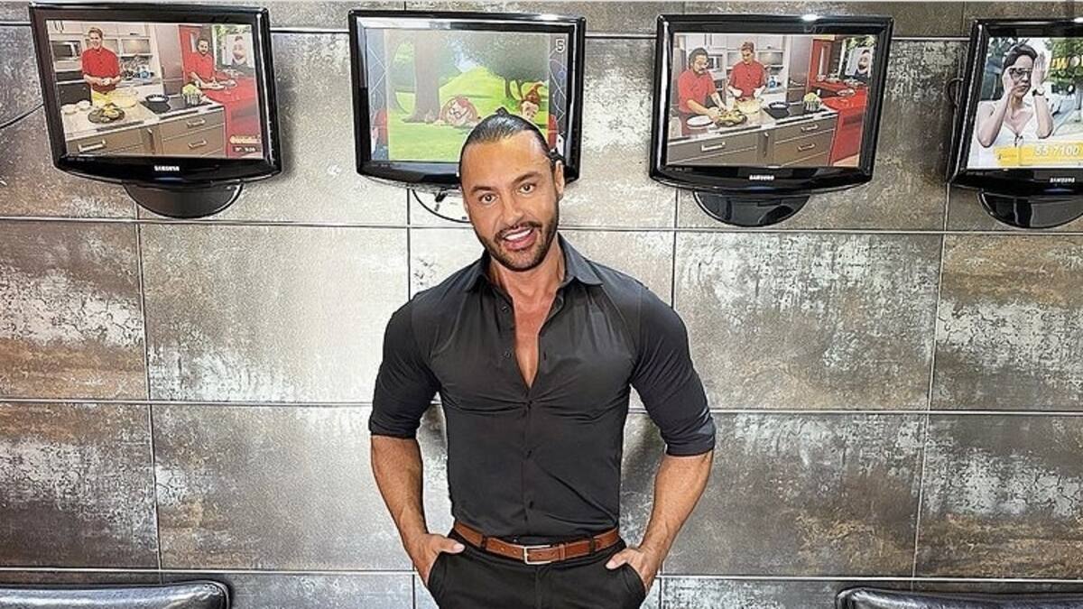 El actor y luchador Latin Lover da positivo a COVID-19