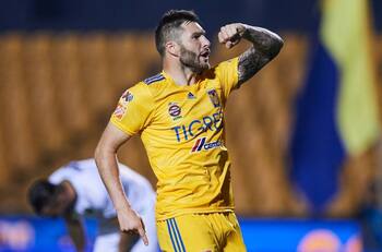 Gignac no siempre ha sido la estrella, en Francia sufrió bullying por su peso