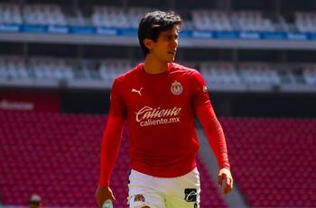 Estas fueron las reacciones del regreso de “JJ” Macías a las Chivas en redes sociales