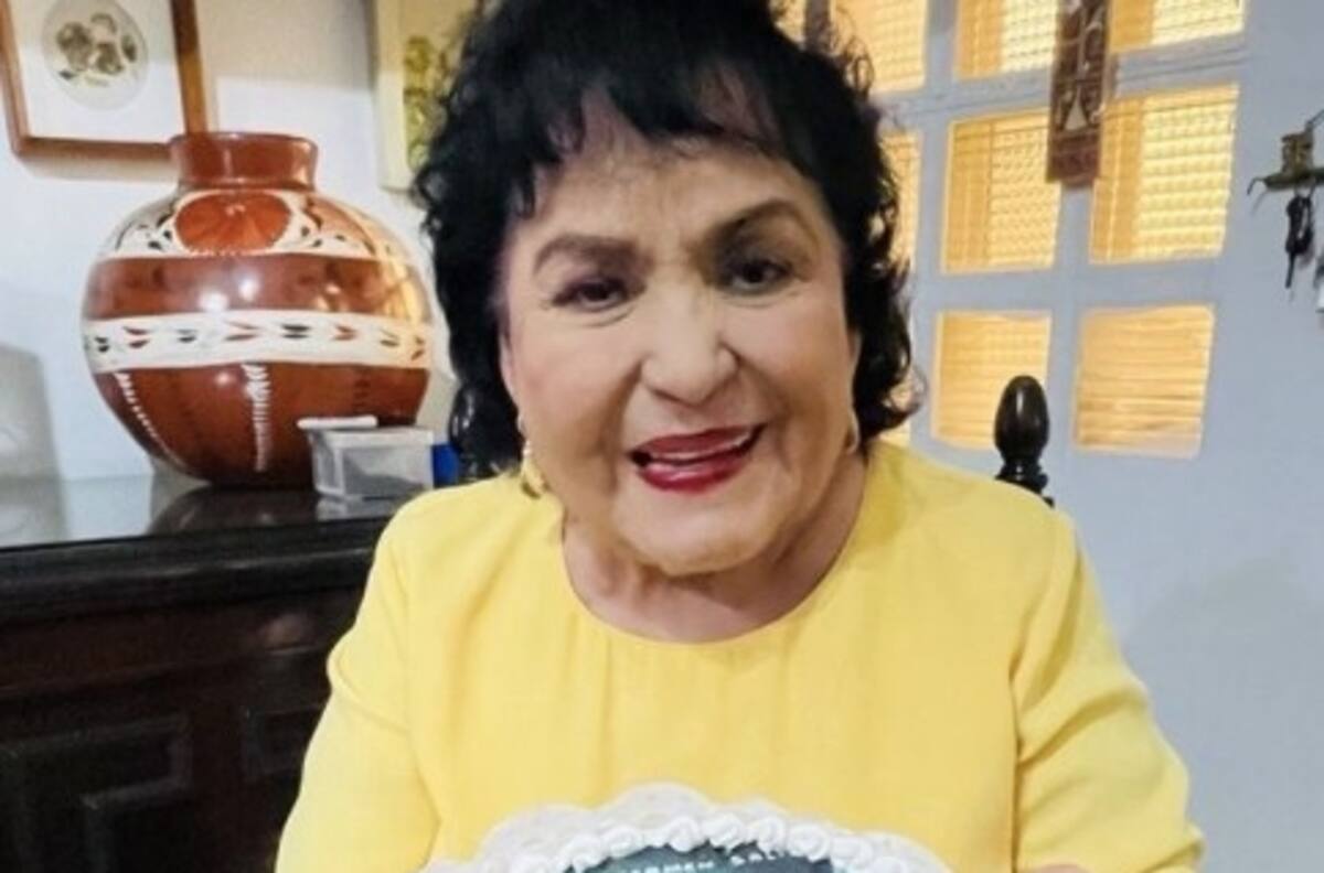 Hija de Carmen Salinas confirma que su madre se encuentra delicada, pero dando la batalla