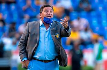 Miguel Herrera le resta importancia al grito homofóbico: “no es un insulto”