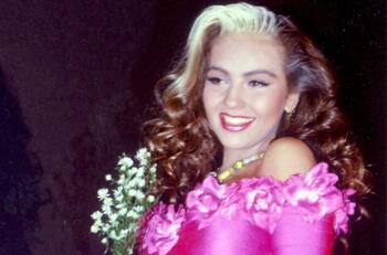 En medio de la polémica Thalía celebra llegar a los 19 millones de seguidores en Instagram