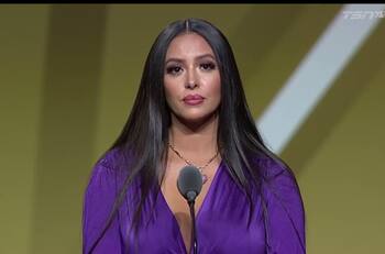 Viuda de Kobe Bryant terminó negociaciones con empresa de helicópteros tras accidente