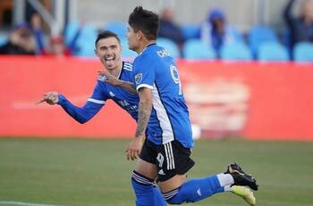 Chofis López comandó la victoria del San Jose Earthquakes ante el Galaxy en la MLS