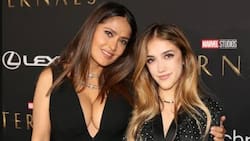 Los espectaculares looks de Salma Hayek y su hija Valentina en portada de revista