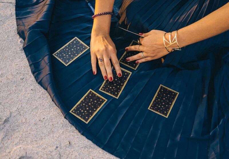 Lectura de tarot de una carta para cada signo del zodiaco - 26 de septiembre. | Foto: Befunky (referencial de archivo)