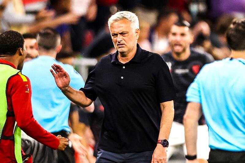 The Special One no celebró el gol de Dybala en la final de la Europa League