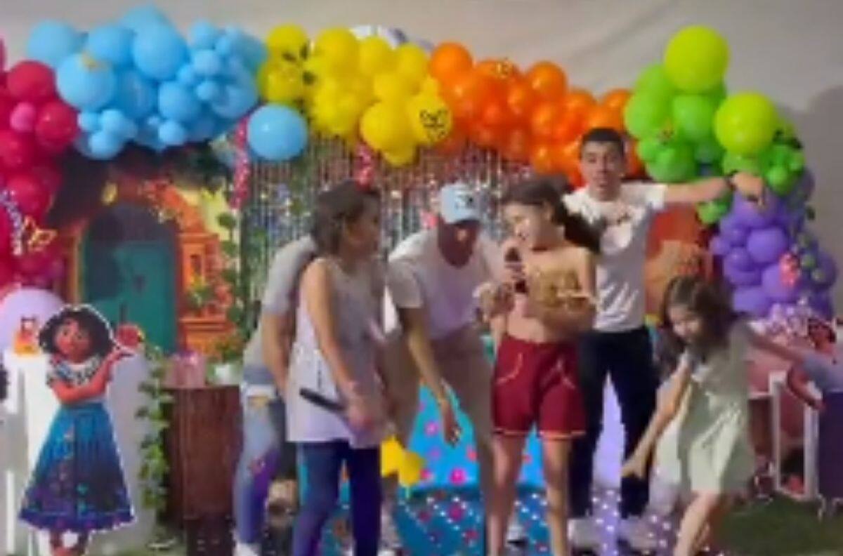 VIDEO | Los jugadores de Cruz Azul, Iván Morales, Erik Lira y Charly Rodríguez, se divirtieron como niños