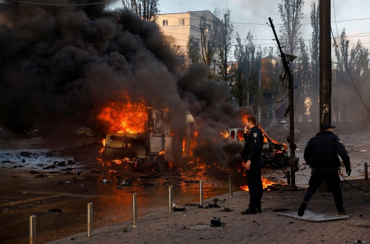 VIDEOS | Impactante bombardeo de Rusia a Ucrania deja al menos 10 muertos y decenas de heridos