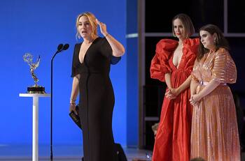 Emmy: Kate Winslet, Ewan McGregor y Jason Sudeikis los actores ganadores en las series y miniseries