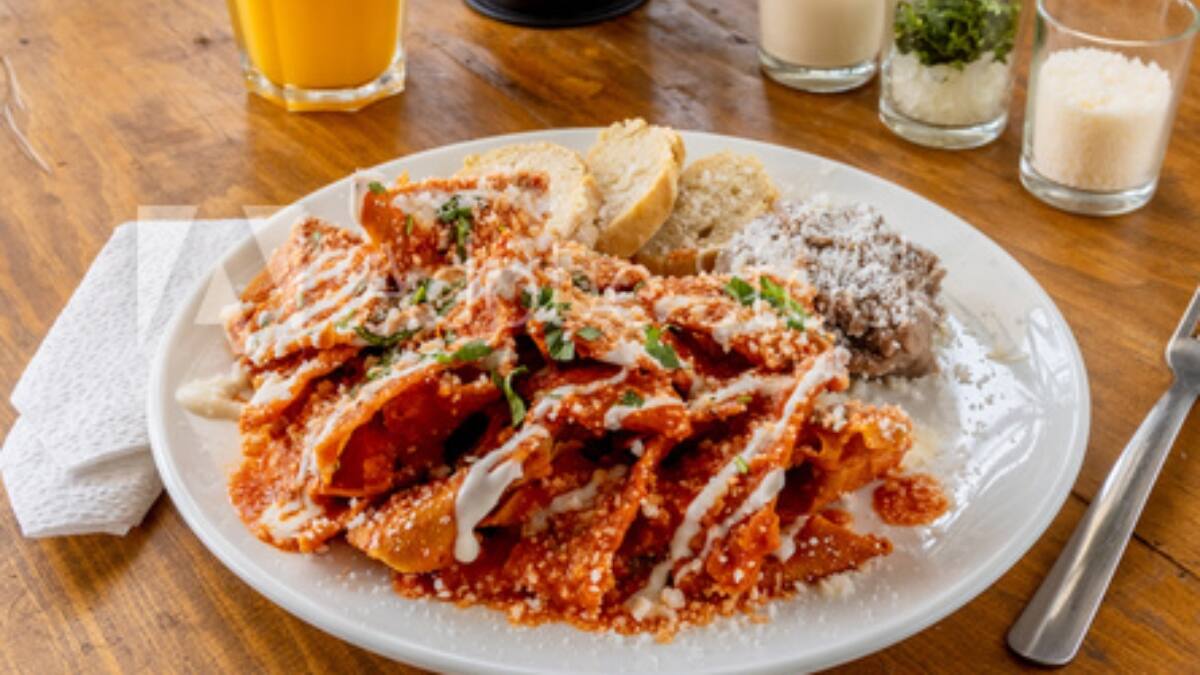 Chilaquiles rojos ¿Te decimos cómo prepararlos?