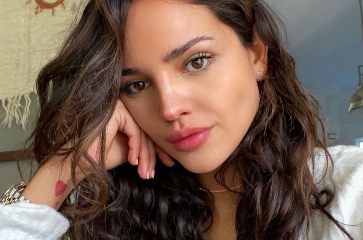 Eiza González es una de las cinco actrices más taquilleras en Hollywood y lo presume en redes
