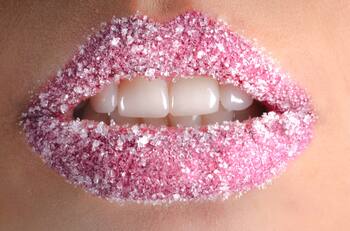 Logra unos labios de envidia con estos trucos que los mantiene hidratados