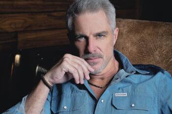 Lisardo es acusado de violencia doméstica, expareja dice que jamás lo creyó capaz