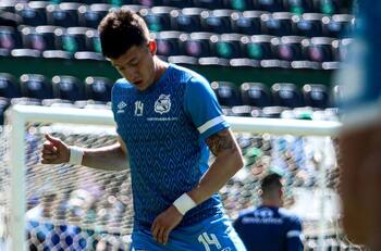 Pablo Parra es expulsado en juego del Puebla y lo tunden en redes