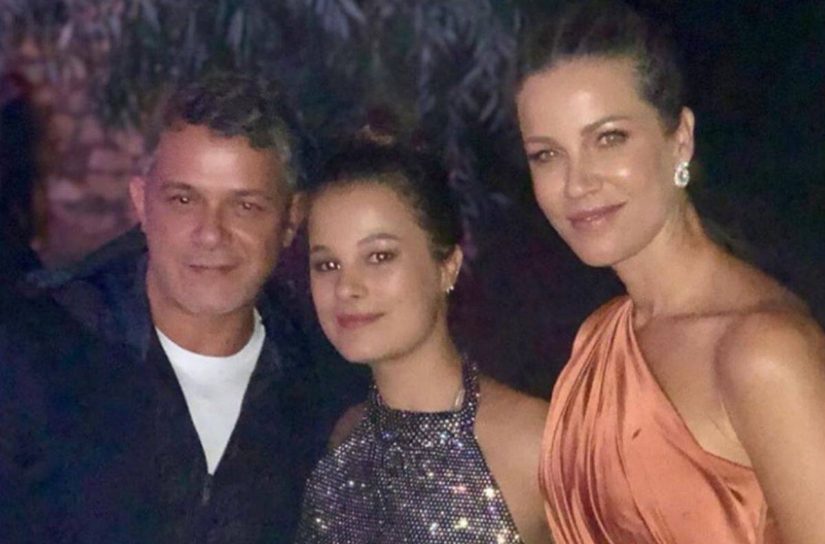 Alejandro Sanz celebra los 20 años de su hija Manuela con emotivo mensaje
