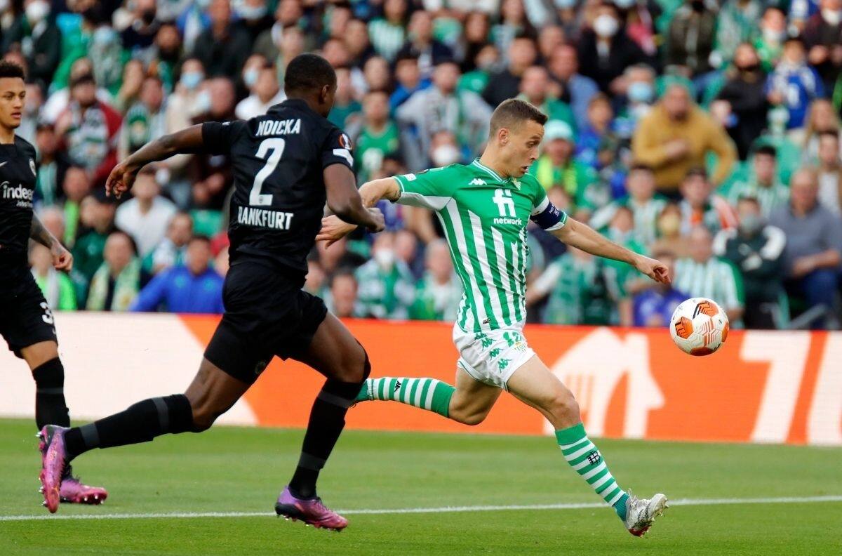 Real Betis cae ante el Frankfurt en la Europa League; Diego Lainez no jugó