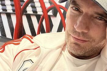 Julian Gil se pone creativo y anuncia el fin de su noviazgo ¿será cierto?