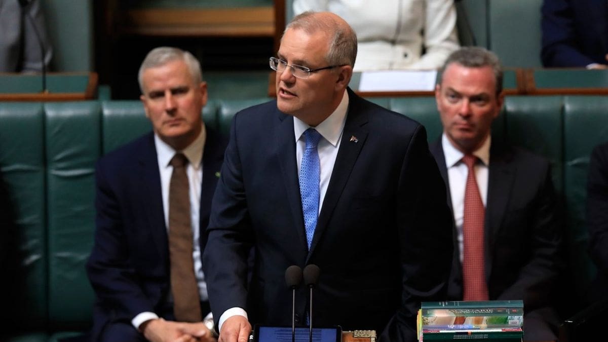 Denuncias por violación sexual inundan el parlamento australiano: una de las víctimas se suicidó