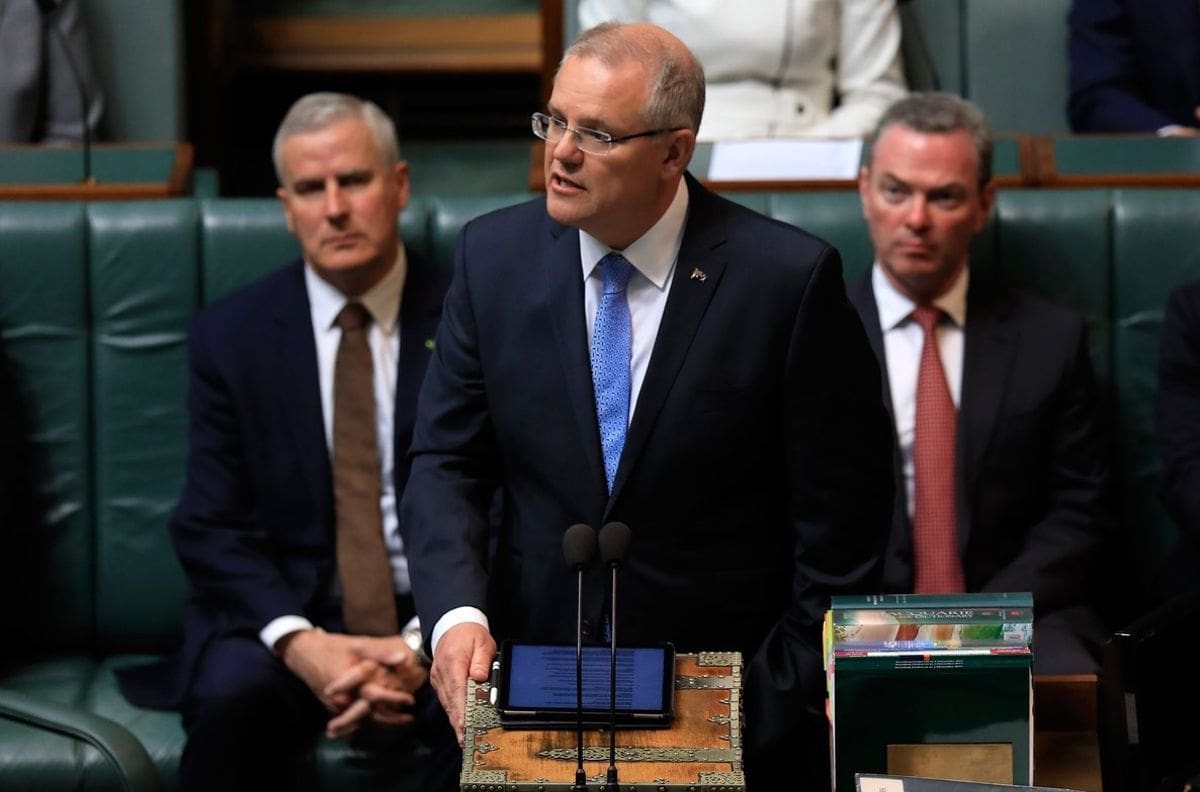 Denuncias por violación sexual inundan el parlamento australiano: una de las víctimas se suicidó