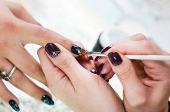 Estos son 4 diseños de uñas para el Día de las madres ¡son bellísimos!