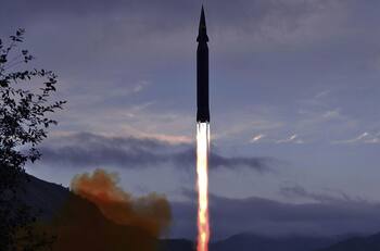 Corea del Norte lanza proyectiles no identificados frente a la costa este de Corea del Sur