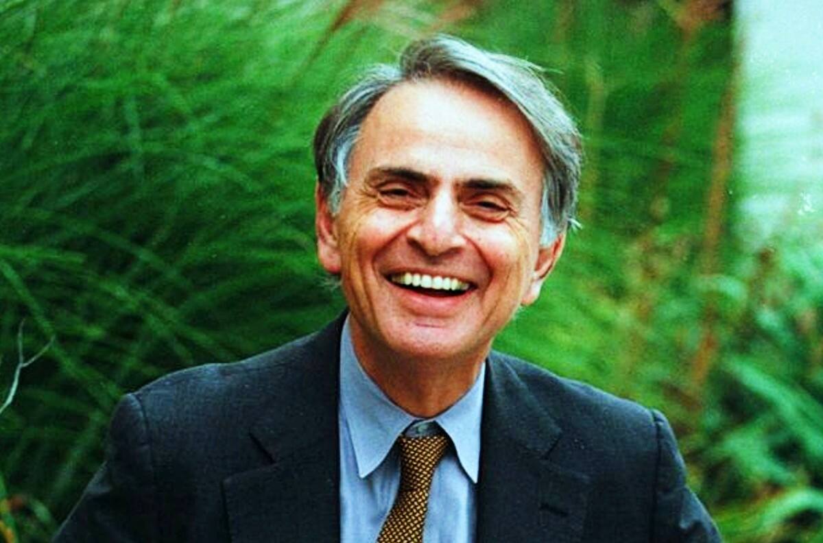 Frases para recordar a Carl Sagan en su aniversario luctuoso
