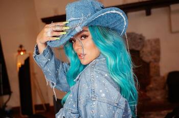 La reguetonera Karol G: "como en portada de cuaderno"