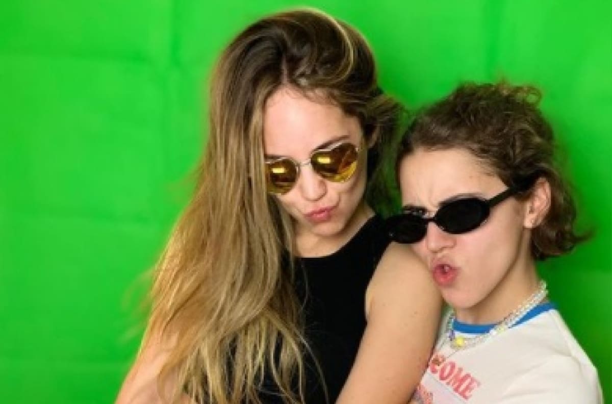 Tessa Ía, hermana de Camila Sodi, regresa a los escenarios
