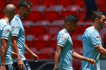 Video: Usuarios se quejan de aerolínea por quitarle su vuelo para dárselo a los Tigres