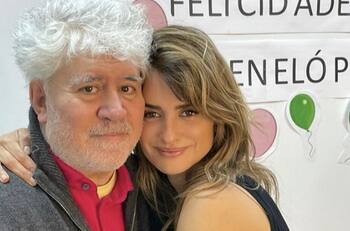 Penélope Cruz comparte en redes el impactante póster de su nueva película "Madres Paralelas"