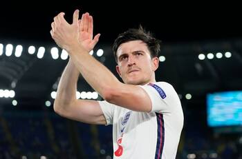 Padre de Harry Maguire fue pisoteado durante disturbios en Wembley