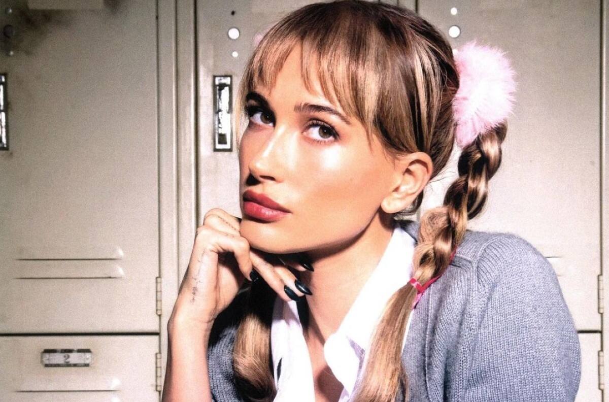 Hailey Bieber impacta con un homenaje a la Princesa del Pop
