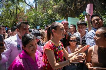 VIDEO | Claudia Sheinbaum recibe nueva propuesta de matrimonio en Morelos