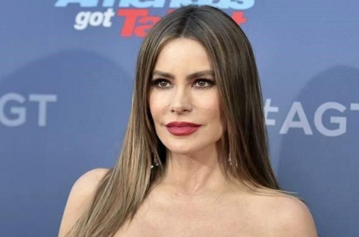 A Sofía Vergara le "aparece" un hijo vándalo