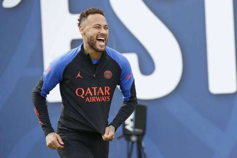 Neymar podría aterrizar en la Premier League la próxima temporada