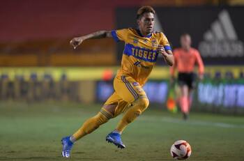 Carlos Salcedo explotó en contra del arbitraje tras derrota de Tigres ante Mazatlán