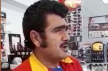 Prefieren a "Chente del Oxxo" para bioserie de Vicente Fernández; Jaime Camil no convence