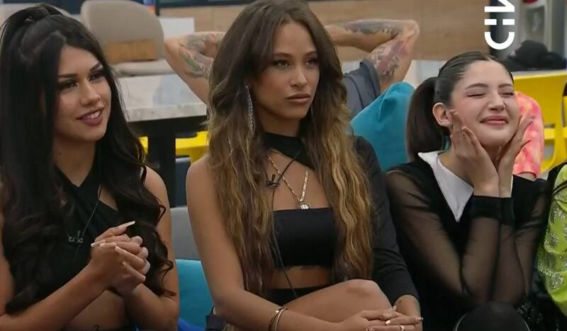 Scarlette Gálvez, Estefanía Galeota y iCata debieron enfrentar la placa de eliminación esta semana en "Gran Hermano" Chile.