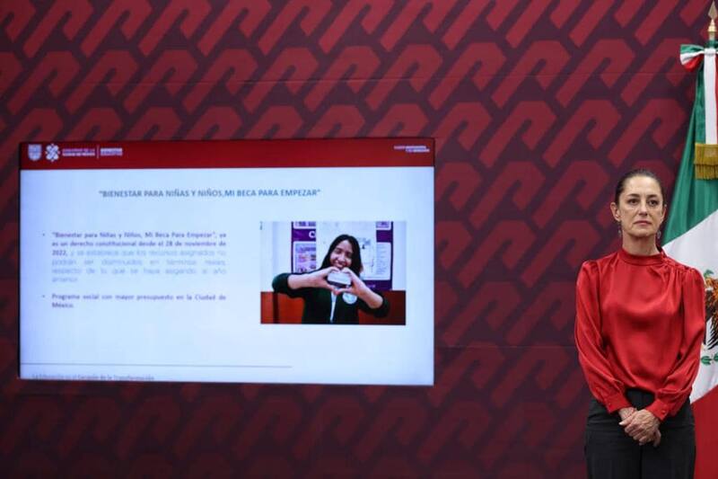 La jefa de gobierno, Claudia Sheinbaum durante la presentación del incremento a los montos otorgados para las becas.