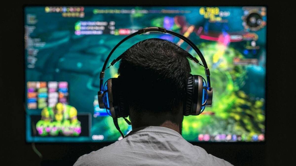 Cárteles de la droga reclutan a menores a través de videojuegos