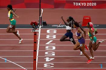 Elaine Thompson-Herah arrasó en pruebas de velocidad