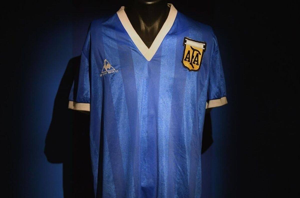 Camiseta de Maradona con la que marcó la ‘Mano de Dios’ de México 86’ alcanzó cifra histórica