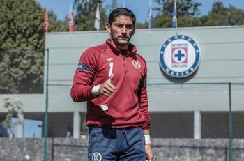 Jesús Corona estaba dispuesto a ‘fingir’ una lesión para que su hijo jugará en la Sub-21